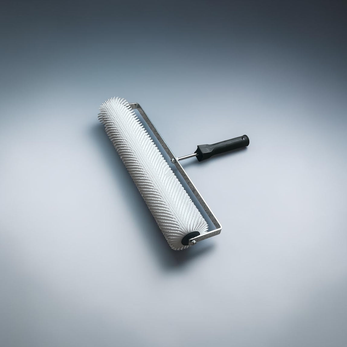 Professional spiked floor roller for self levelling compound, latex screed and epoxy flooring. Designed to remove trapped air bubbles and improve floor finishes.