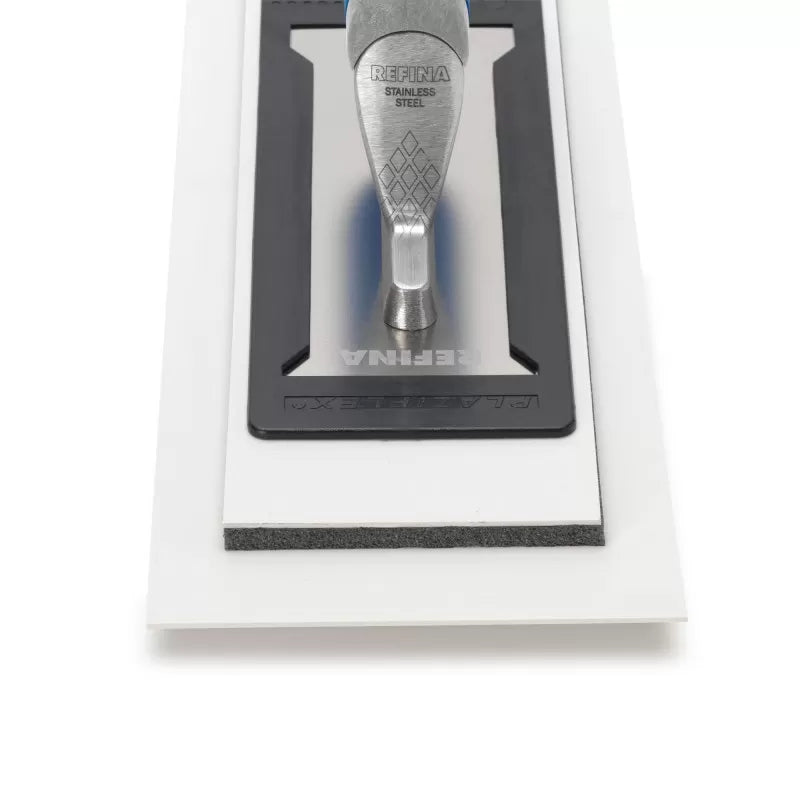 REFINA foam backed 2mm Flexiback plastering trowel – white blade