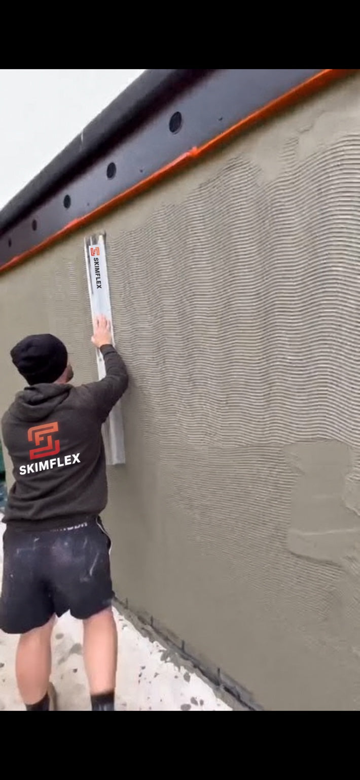 Serrated Feather Edge – Skimflex Aluminium H-Section Rendering Derby Rule 1.25 mts