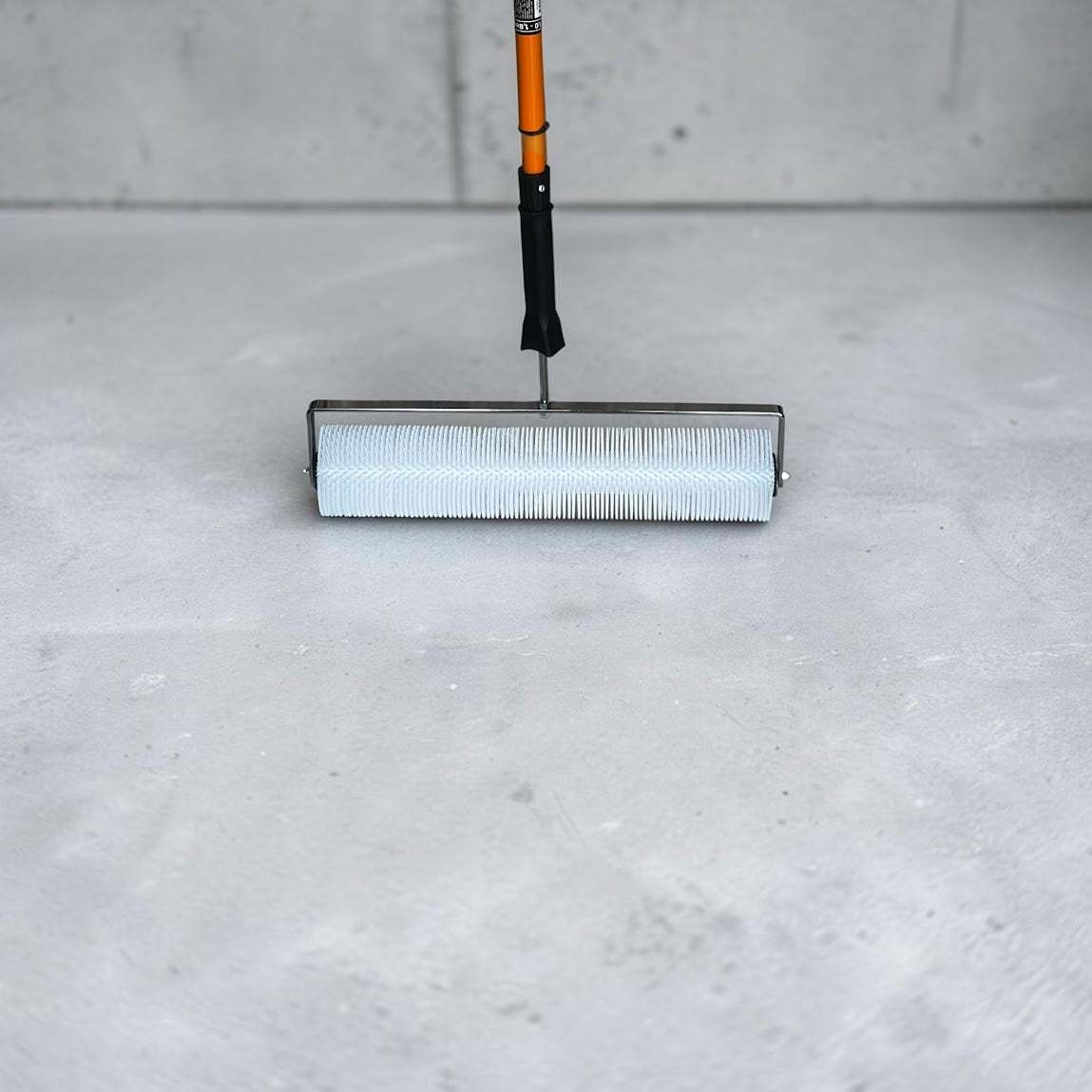 Spiked Floor Roller Self Levelling Compound Aeration Roller for Latex Screed & Epoxy Floors | Skimflex