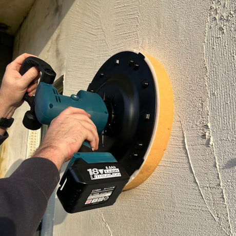 Cordless Skimflex render power float smoothing monocouche façade